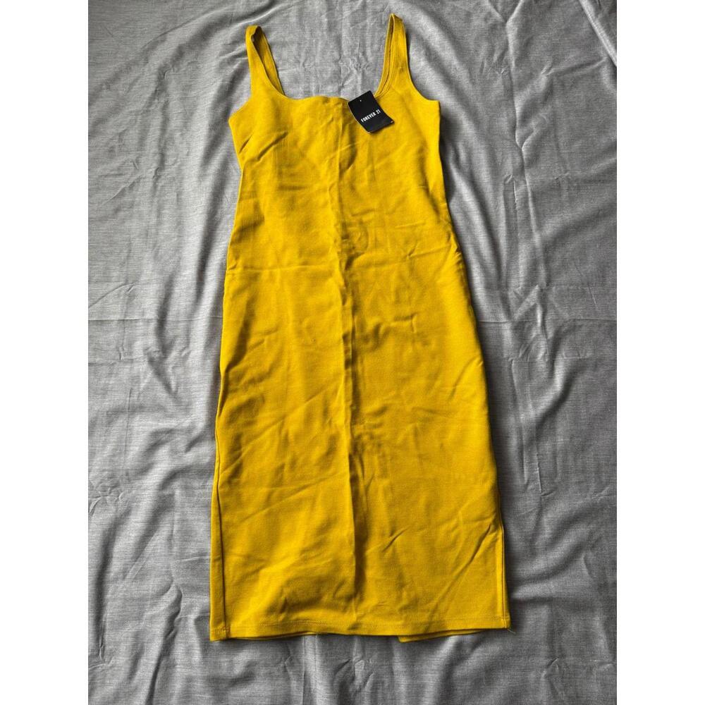 Forever 21 Yellow Bodycon Sculpted Midi Dress Size Large NWT Summer Vacation